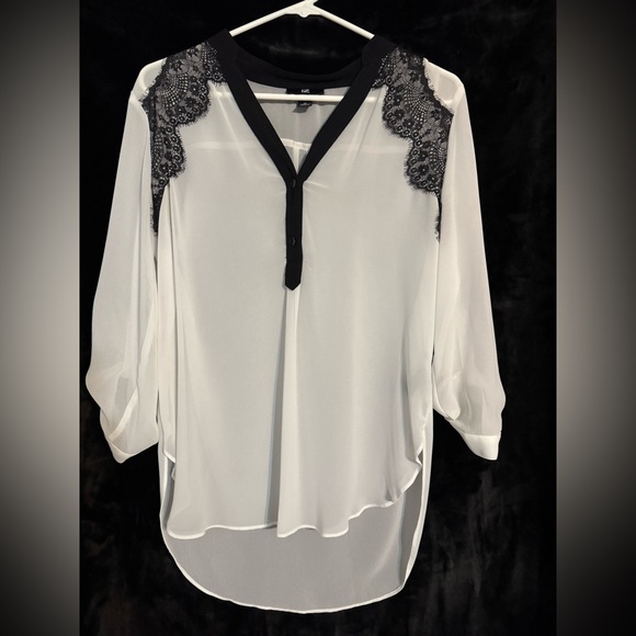 Iz Byer Tops - Iz Byer Womens Blouse Lace Shoulders
